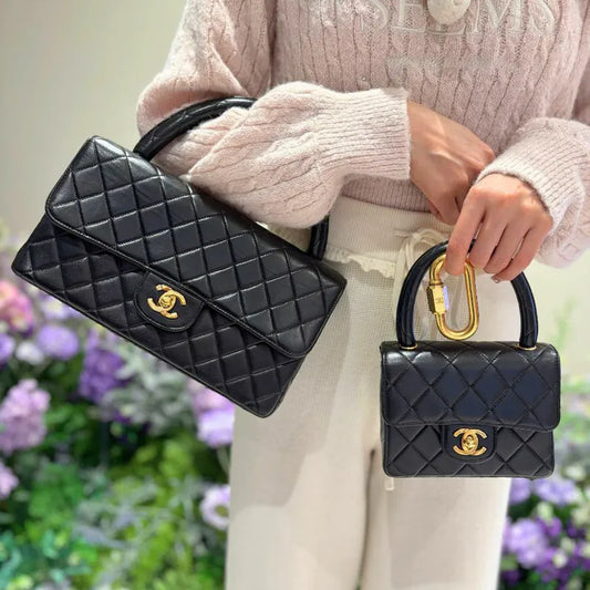 rb816-chanel-vintage-black-lambskin-qulited-handle-bag-set
