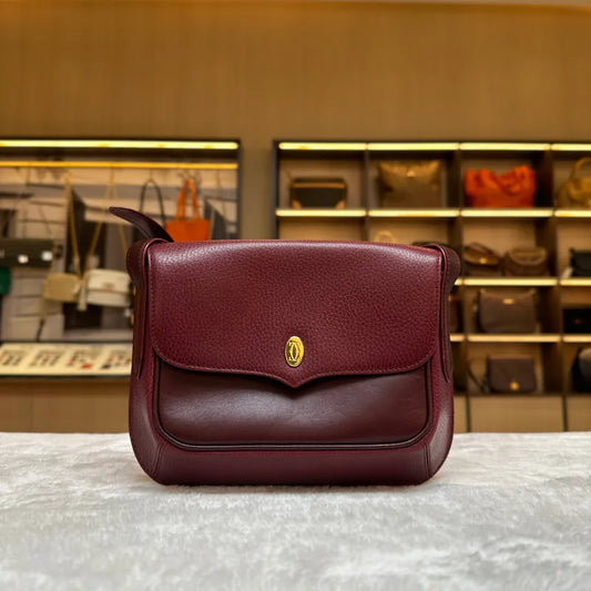 re102-cartier-vintage-caviar-leather-crossboby-bag