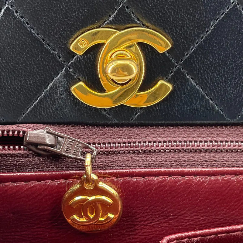 c542-chanel-vintage-black-lambskin-full-flap-bag