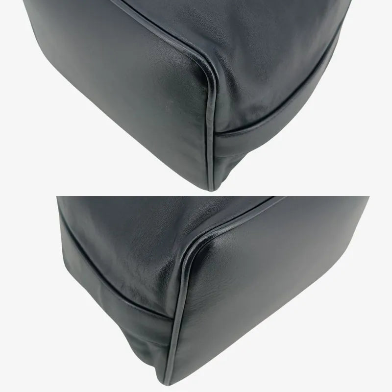 ra815-chanel-vintage-navy-lambskin-bucket-bag