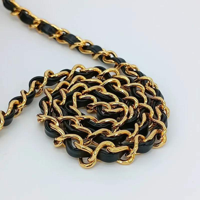 jr228-chanel-vintage-black-lambskin-27cm-classic-flap-bag