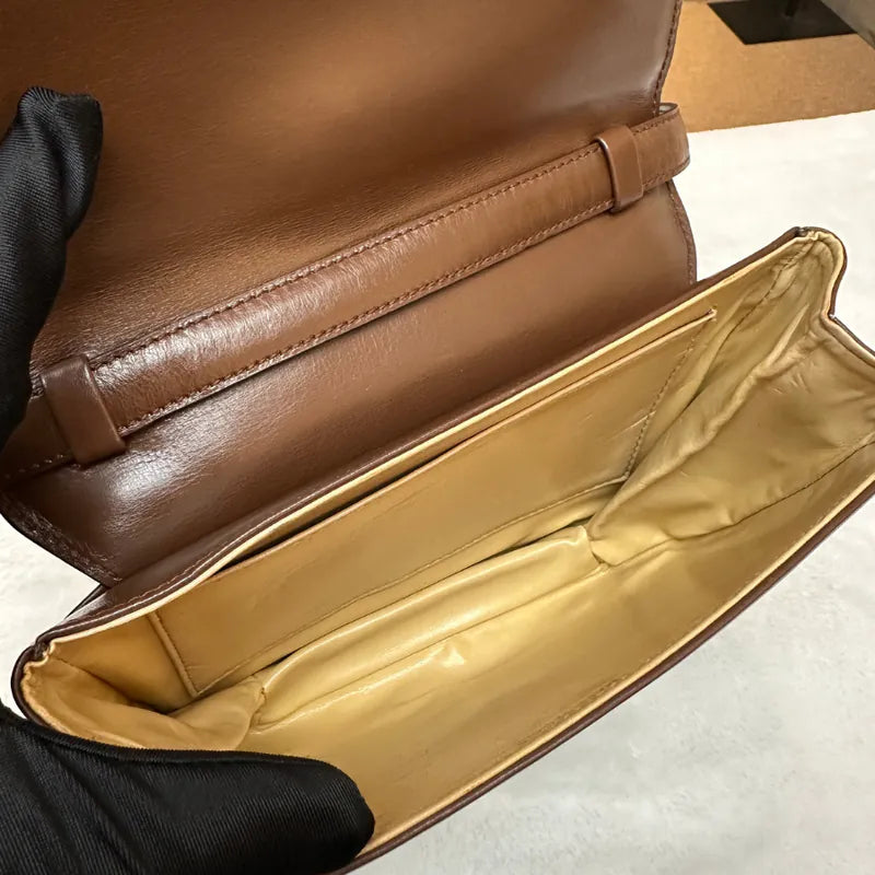 rc926-celine-vintage-caviar-leather-crossboby-bag