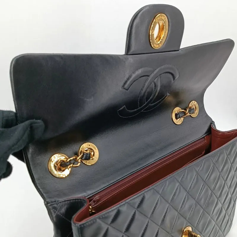 ra053-chanel-vintage-black-lambskin-maxi-classic-flap-bag