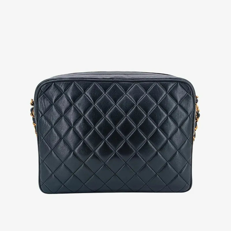 rb443-chanel-vintage-black-lambskin-quilted-camera-bag