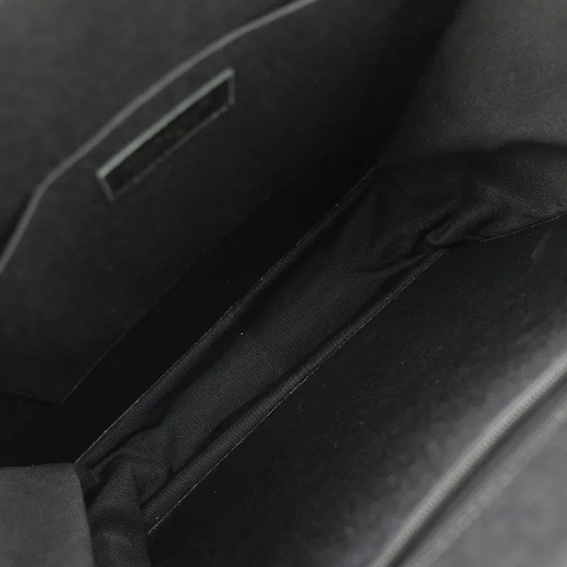 jq729-chanel-vintage-red-patent-leather-tote-bag