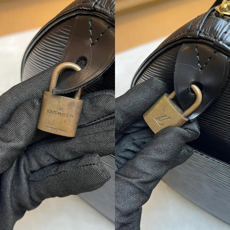 jx864-louis-vuitton-vintage-black-leather-speedy-25