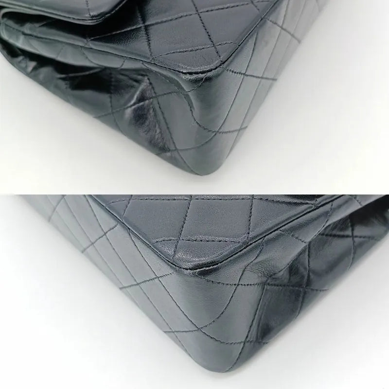 js620-chanel-vintage-black-lambskin-23cm-classic-flap-bag