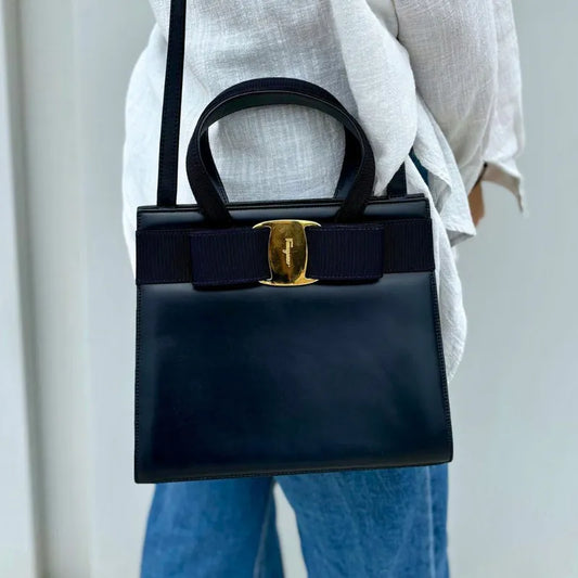 jw609-salvatore-ferragamo-vintage-navy-vara-ribbon-handbag