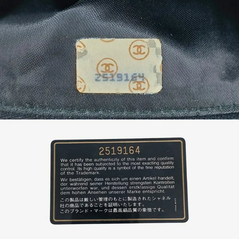 rb513-chanel-vintage-black-lambskin-quilted-camera-bag