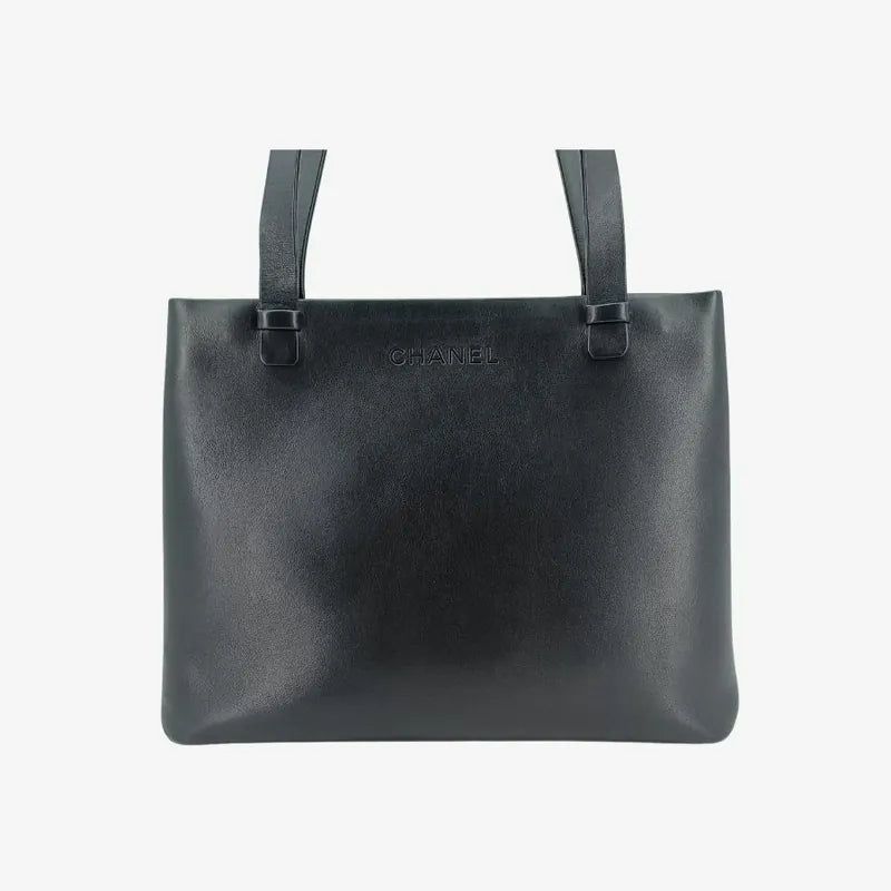 ra719-chanel-vintage-black-calfskin-tote-bag