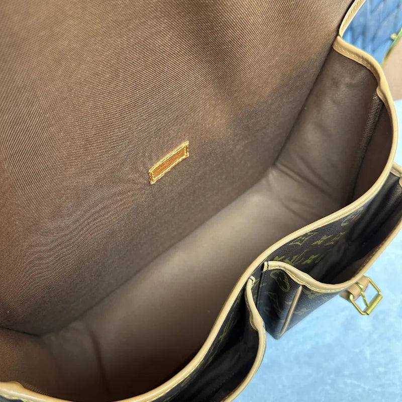 jw277-louis-vuitton-vintage-gibeciere-gm-messenger-shoulder-bag