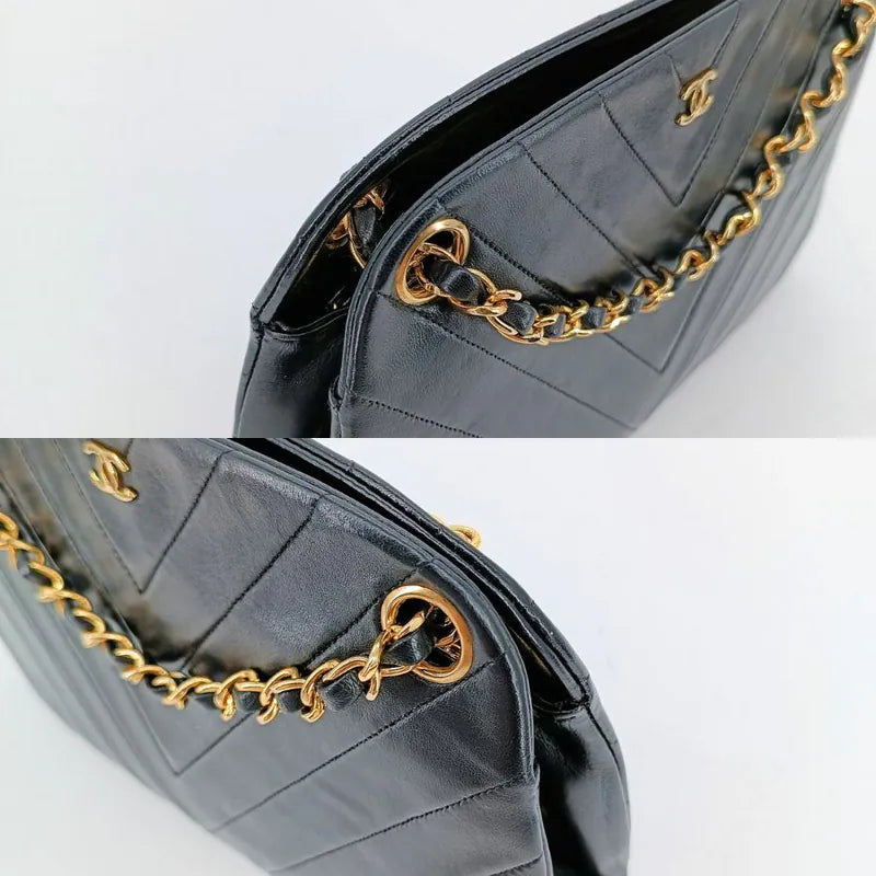 ra838-chanel-vintage-black-lambskin-chevron-handbag