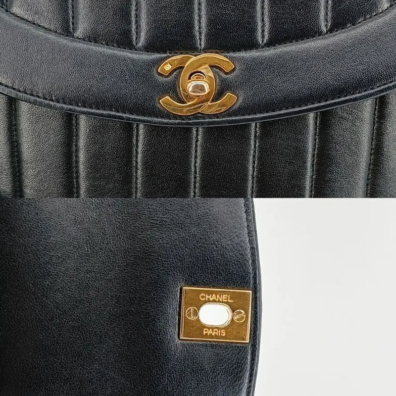 js040-chanel-vintage-black-lambskin-vertical-flap-bag