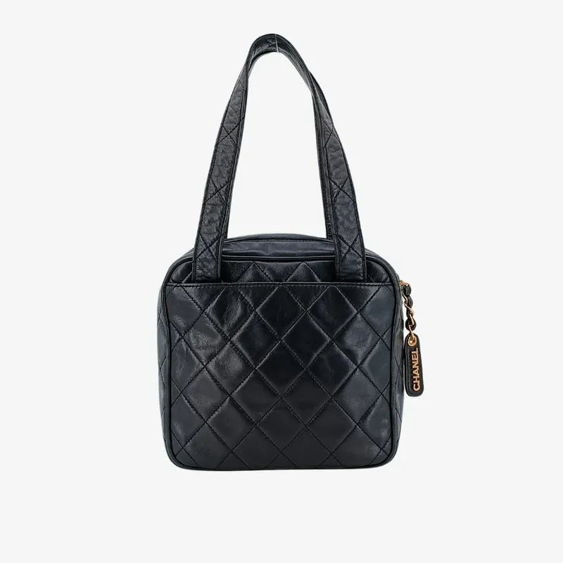 ra717-chanel-vintage-black-lambskin-quilted-handbag