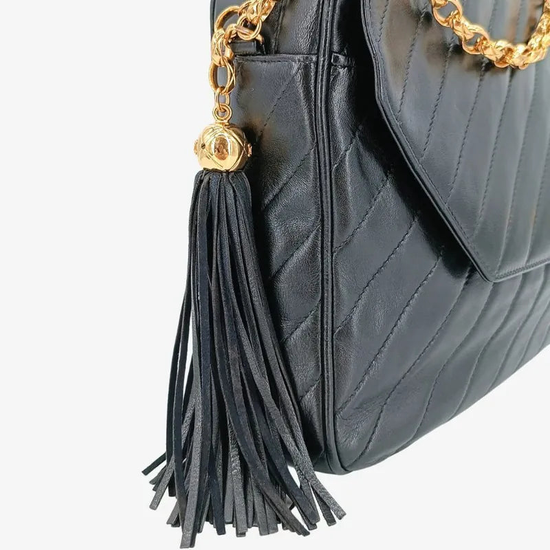 ra219-chanel-vintage-black-lambskin-gold-chain-camera-bag