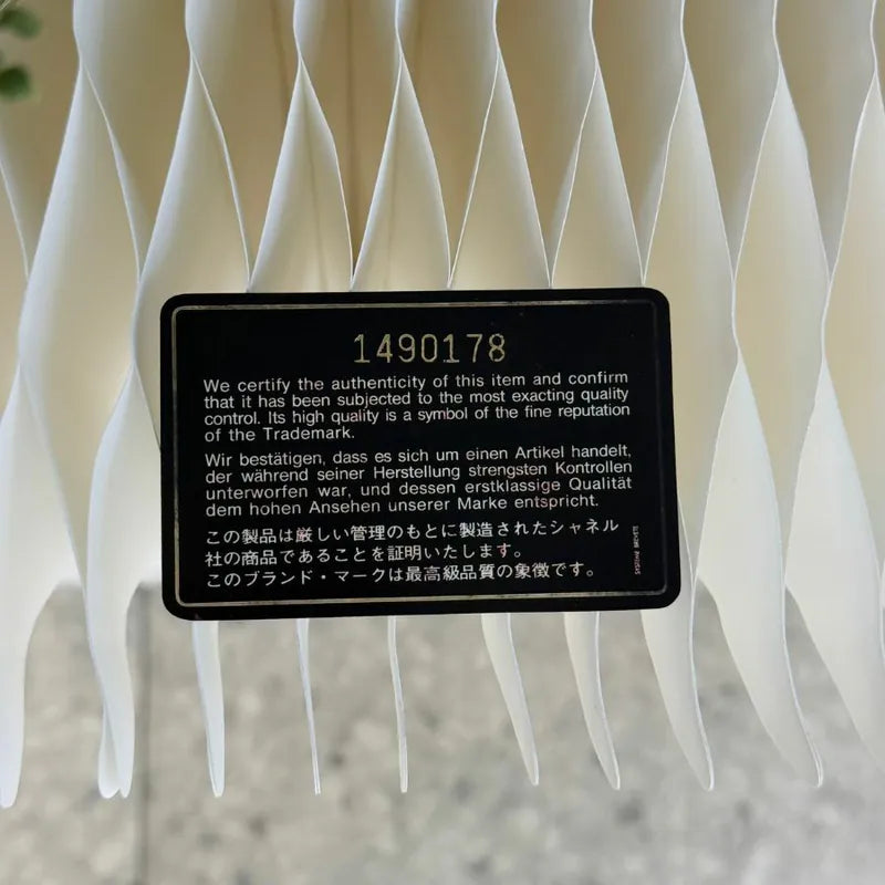 jw951-chanel-vintage-black-lambskin-horizontal-stripe-circle-turnlock-flap-bag