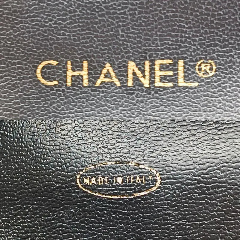 rb922-chanel-vintage-black-lambskin-quilted-tote-bag