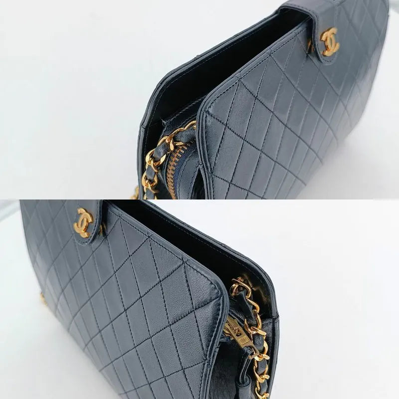 ra471-chanel-vintage-navy-lambskin-quilted-shoulder-bag