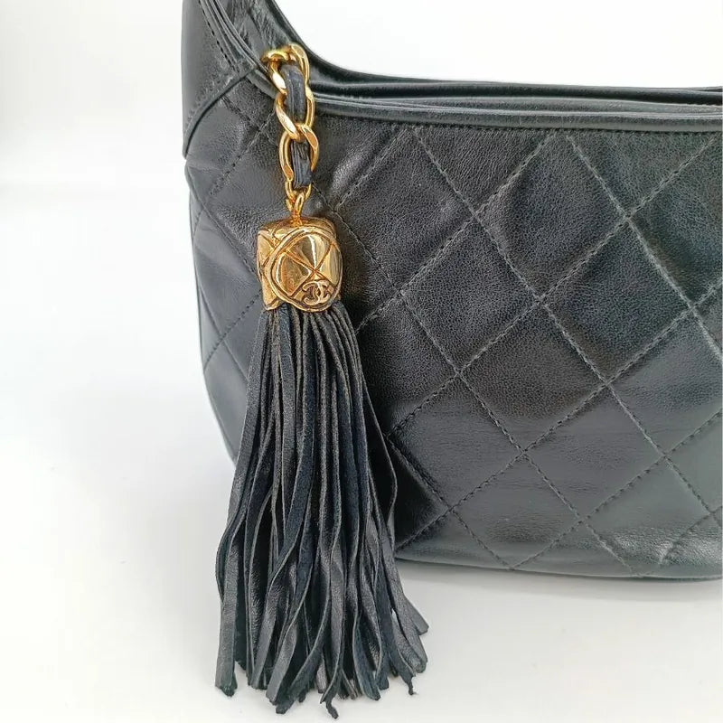 c437-chanel-vintage-black-lambskin-quilted-camera-bag