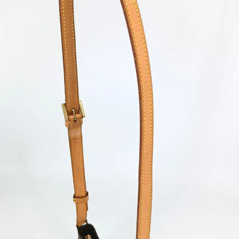 js640-louis-vuitton-trotteur