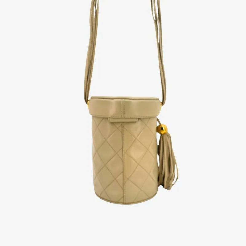 jw445-chanel-vintage-beige-lambskin-cylindrical-bag