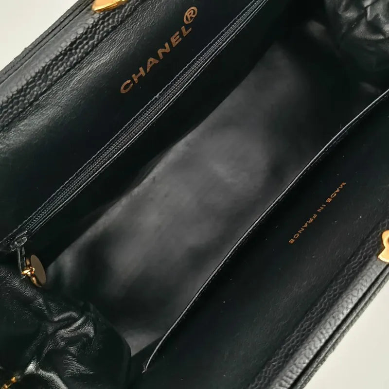 jt784-chanel-vintage-black-caviar-leather-kisslock-tote-bag
