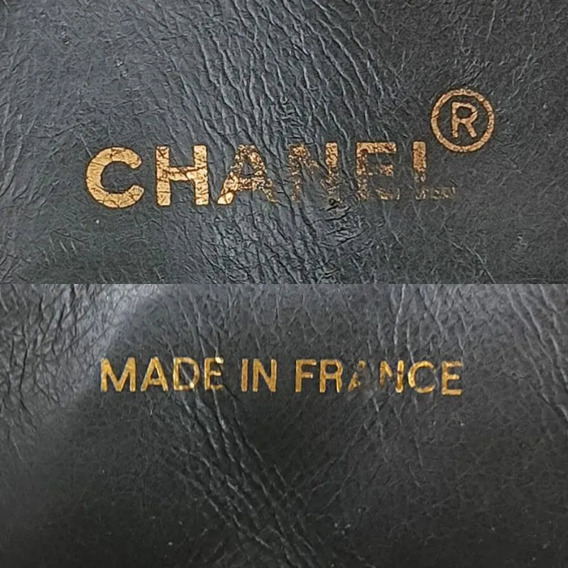 ra204-chanel-vintage-dark-green-lambskin-quilted-camera-bag