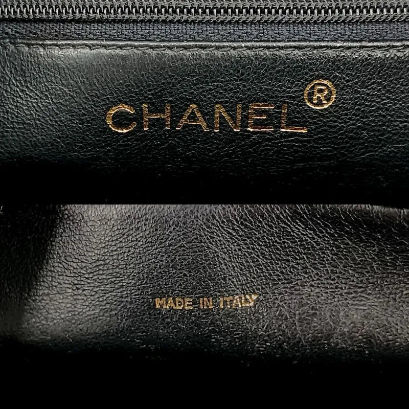 jr540-chanel-vintage-black-lambskin-tassel-camera-bag