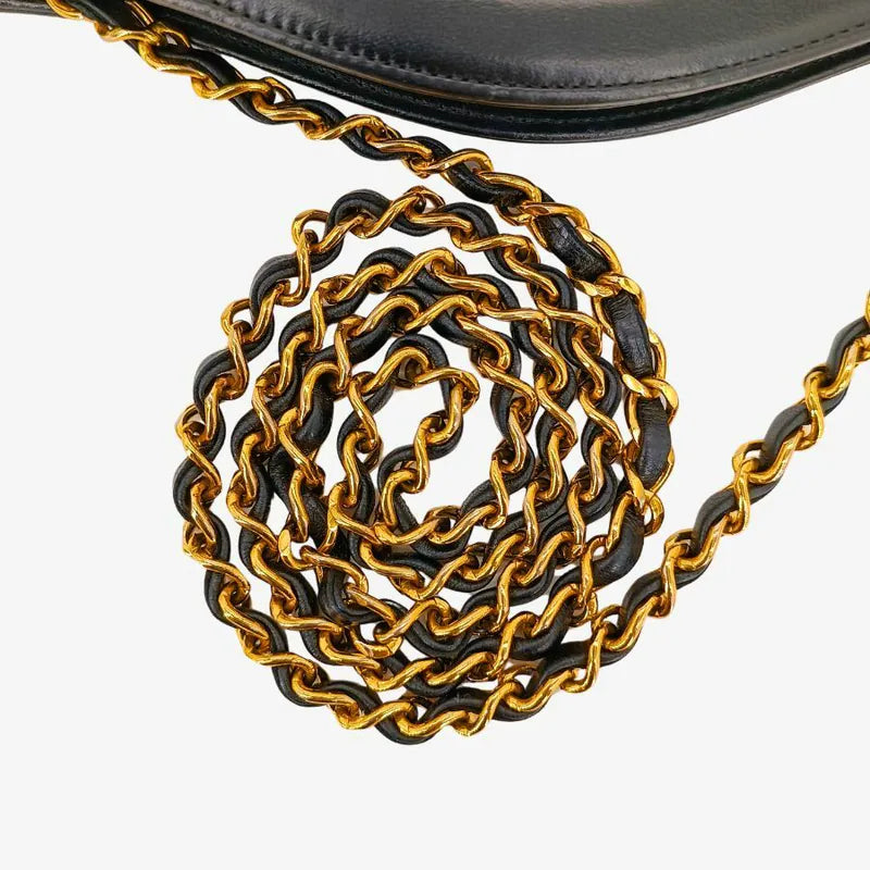 jw231-chanel-vintage-black-lambskin-quilted-31-tote-bag