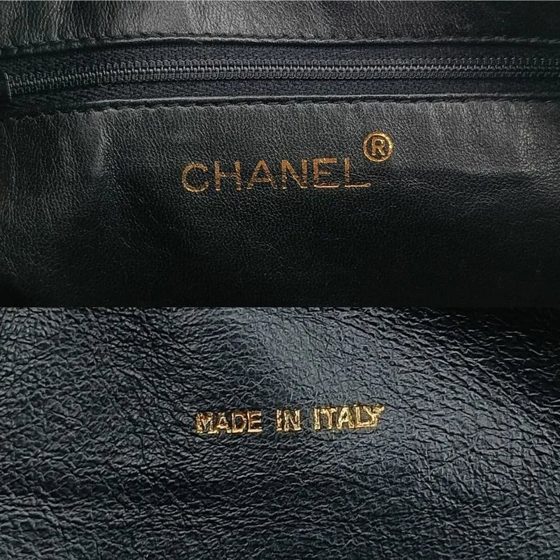 jt282-chanel-vintage-black-lambskin-quilted-camera-bag