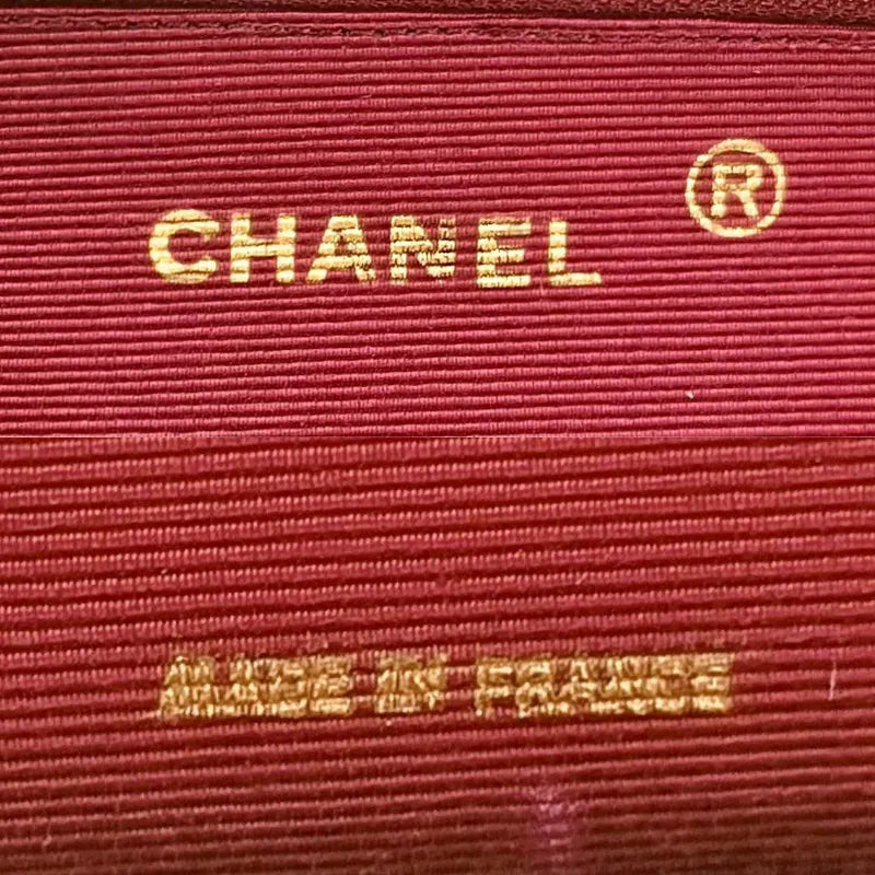 ra471-chanel-vintage-navy-lambskin-quilted-shoulder-bag