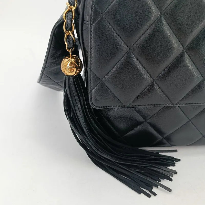 rb236-chanel-vintage-black-lambskin-tessel-camera-bag