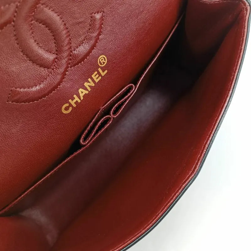 js722-chanel-vintage-black-lambskin-23cm-classic-flap-bag