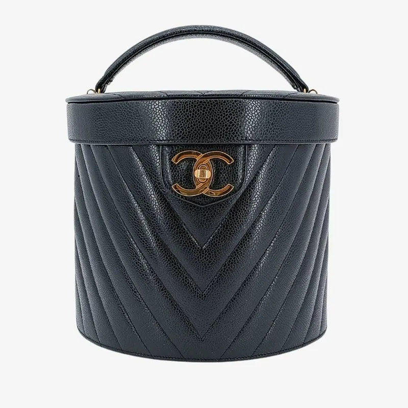 jr289-chanel-vintage-black-caviar-leather-chevron-cosmetic-bag