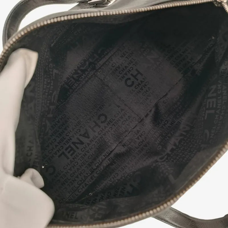 jah170-chanel-vintage-black-caviar-leather-handbag