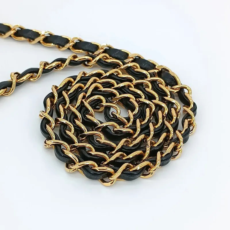 js682-chanel-vintage-black-lambskin-17cm-mini-square-flap-bag