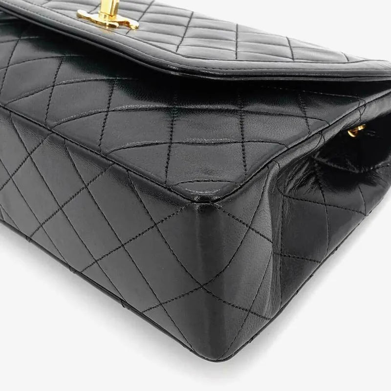 jr928-chanel-vintage-black-lambskin-trapezoid-flap-bag