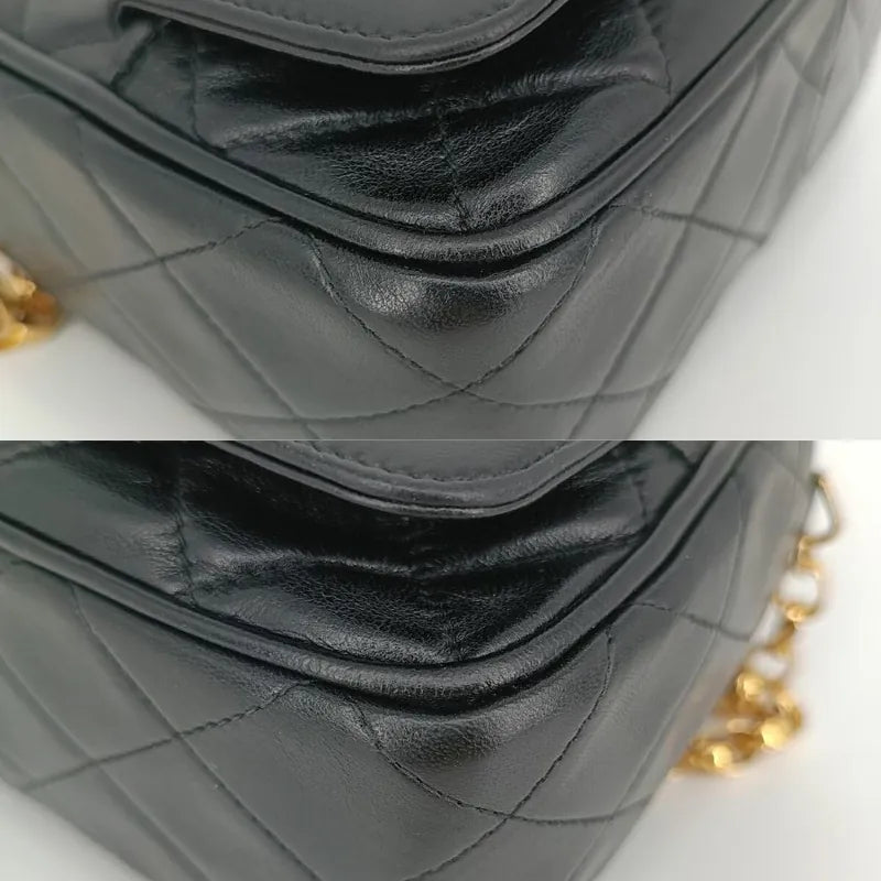 jr222-chanel-vintage-black-lambskin-tassels-gold-chain-camera-bag