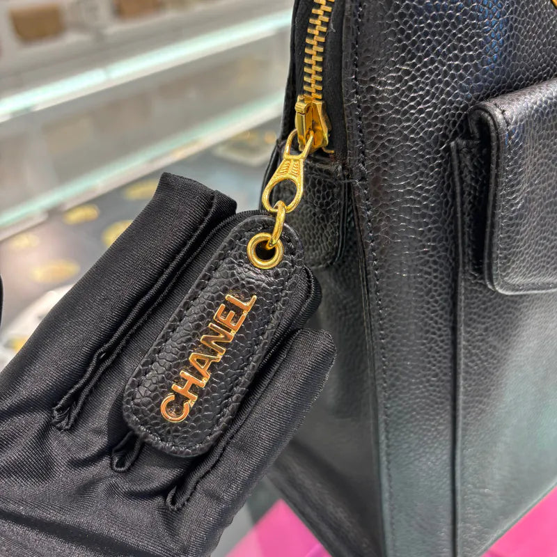 rc468-chanel-vintage-black-caviar-leather-tote-bag