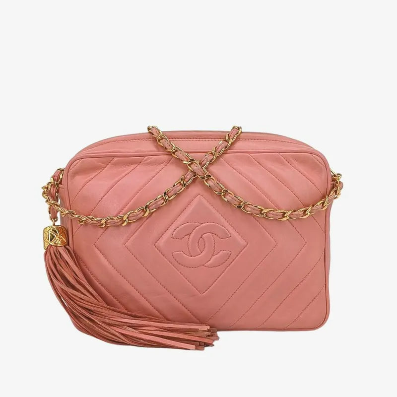 ra022-chanel-vintage-pink-lambskin-tassel-camera-bag