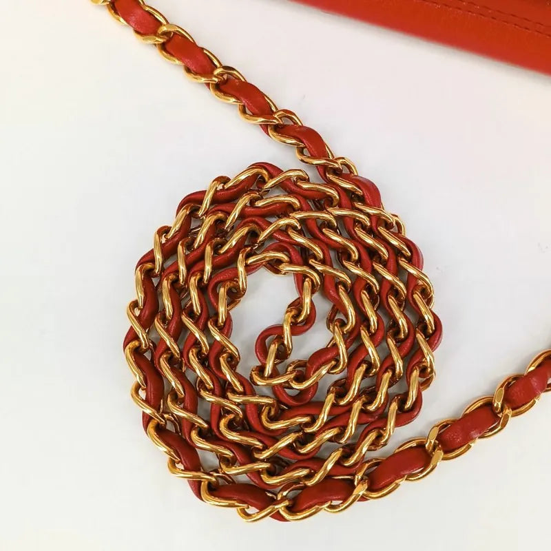 js985-chanel-vintage-red-lambskin-quilted-camera-bag