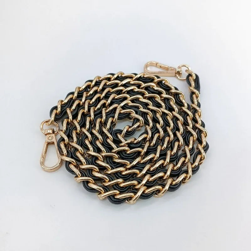 js932-chanel-vintage-black-caviar-leather-cosmetic-bag