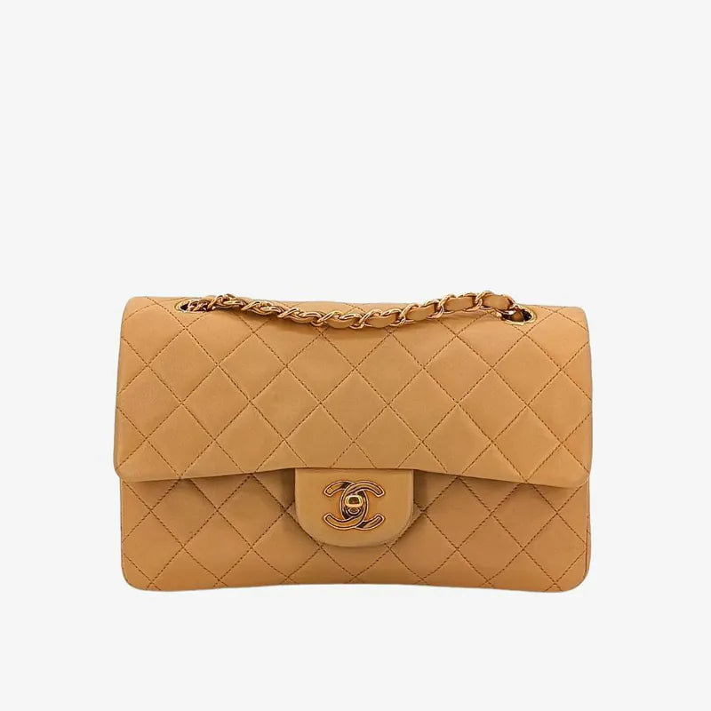ra951-chanel-vintage-beige-lambskin-23cm-classic-flap-bag