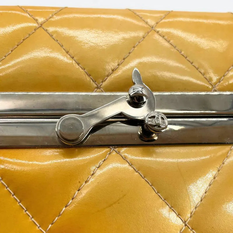 c562-chanel-vintage-yellow-patent-leather-quilted-mini-metal-box-bag