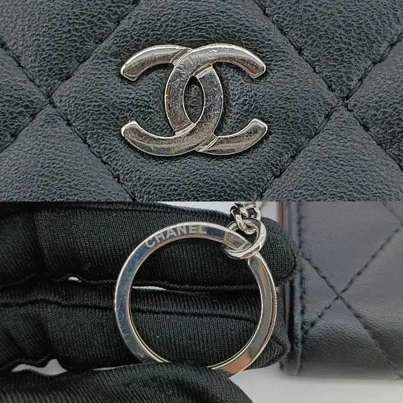 rb522-chanel-black-lambskin-classic-zipped-key-holder-case