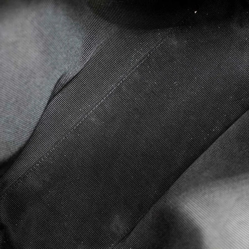 jr185-chanel-vintage-black-caviar-leather-6cc-embossed-logo-tote-bag