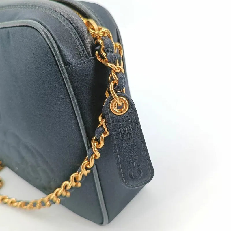 jt226-chanel-vintage-black-satin-camellia-camera-bag