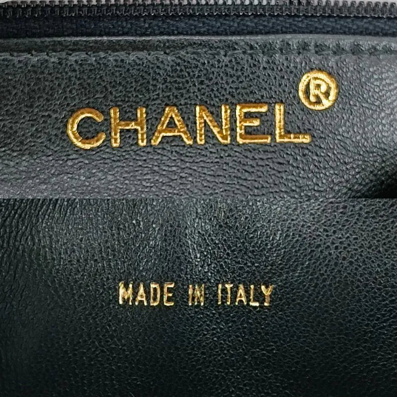 ra717-chanel-vintage-black-lambskin-quilted-handbag