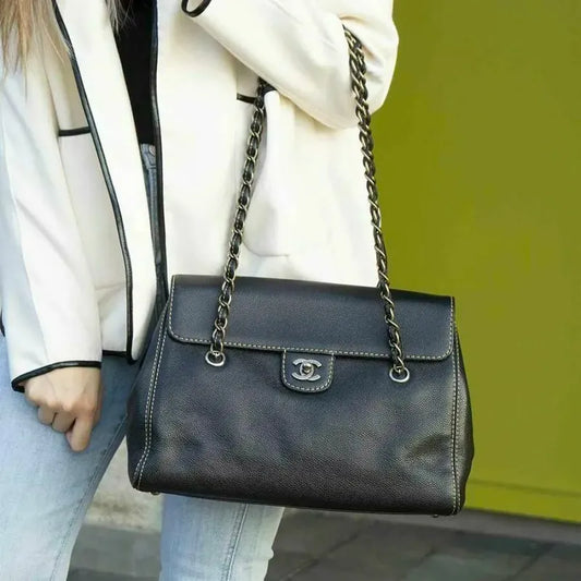 jr710-chanel-vintage-black-caviar-leather-flap-bag