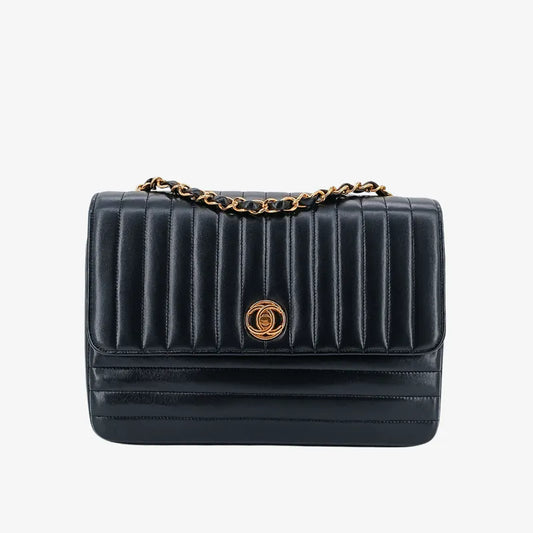 rb549-chanel-vintage-black-lambskin-horizontal-stripe-circle-turnlock-flap-bag